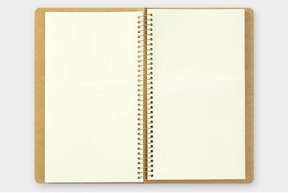 Anteckningsbok med fickor, SPIRAL PAPER POCKET A6 SLIM, Traveler\'s Comapany, Natur i gruppen Förvaring / Kontorsmaterial hos SmartaSaker.se (40007)