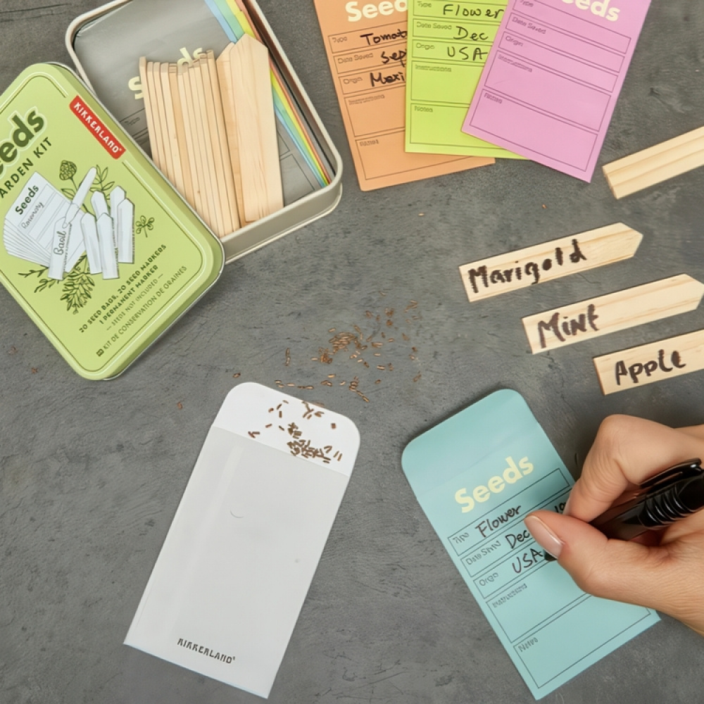 Ask för Frön & Märkpinnar, SEED KEEPING KIT, 7 x 10 cm, Ljusgrön i gruppen Förvaring / Magneter och självhäftande / Skyltar och etiketter hos SmartaSaker.se (40027)