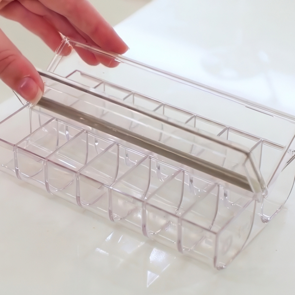 Ask för medicin med 14 fack, THE HOME EDIT PILL ORGANIZER, Transparent i gruppen Förvaring / Badrumsförvaring hos SmartaSaker.se (40028)