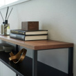 Avlastningshylla, Lång, TOWER CONSOLE TABLE WITH SHELF, 126 x 20,5 x H 65 cm, Yamazaki Avlastningshylla, Lång, TOWER CONSOLE TABLE WITH SHELF, 126 x 20,5 x H 65 cm, Yamazaki