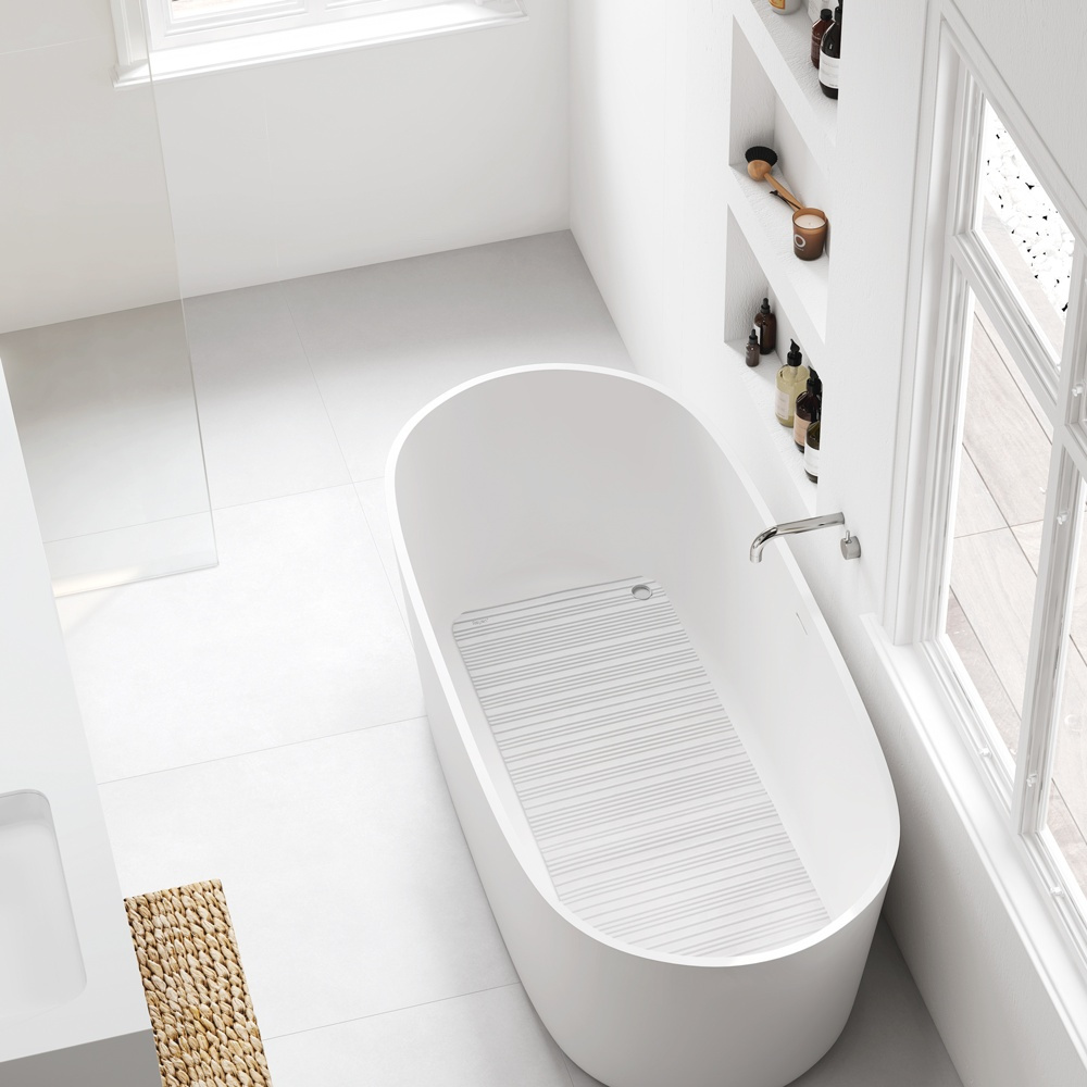 Badkarsmatta, Halkskydd i Gummi, STRIPED BATH MAT, 86 x 33 cm, Ljusgrå i gruppen Förvaring / Badrumsförvaring hos SmartaSaker.se (40077)