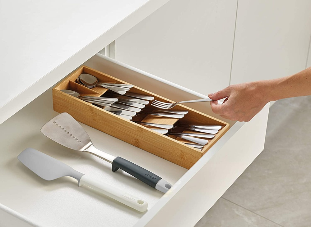 Besticklåda i Bambu, 5 fack, DRAWERSTORE BAMBOO Joseph Joseph, 39,8 x 12,2 x H 6 cm, Natur i gruppen Förvaring / Köksförvaring / Organisera köksskåp / Besticklådor hos SmartaSaker.se (40104)
