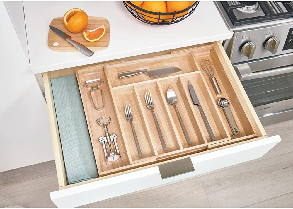 Besticklåda i trä, Expanderbar, PAULOWNIA ECO WOOD, 38 x 34,5~58,5 x H 6,4 cm, Natur i gruppen Förvaring / Köksförvaring / Organisera köksskåp / Besticklådor hos SmartaSaker.se (40109)