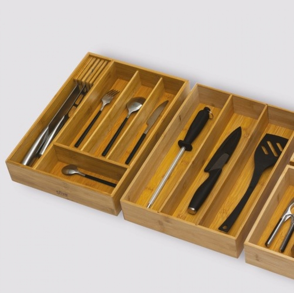 Besticklåda med Knivfack, Bambu, TIDY SMART CUTLERY HOLDER, 38 x 28 x H 7 cm, Natur i gruppen Förvaring / Köksförvaring / Organisera köksskåp / Besticklådor hos SmartaSaker.se (40110)