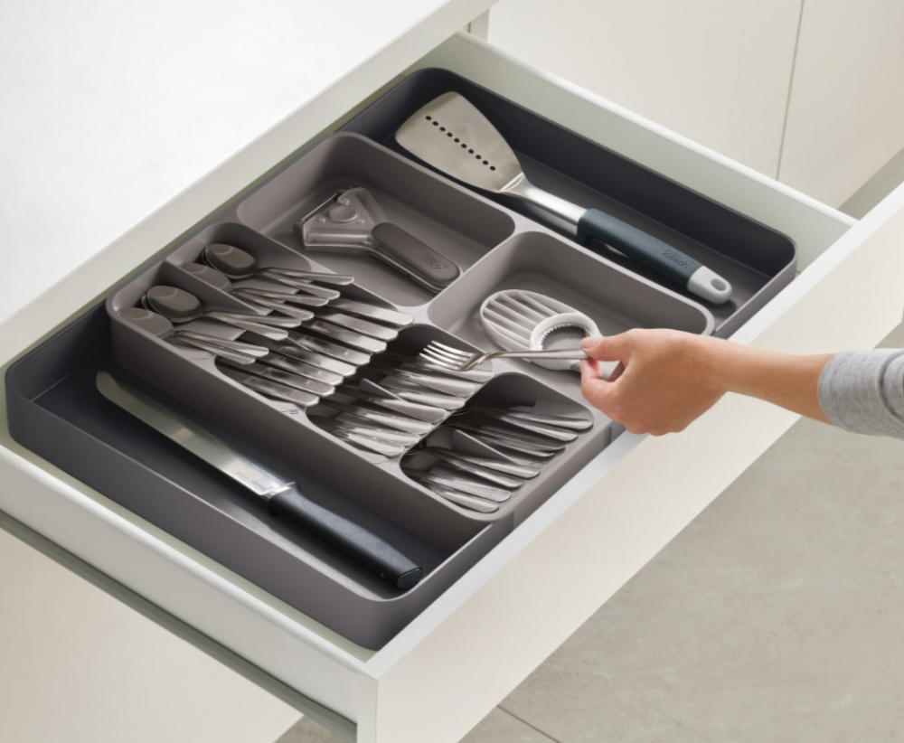 Besticklåda, Justerbar, DRAWERSTORE, Joseph Joseph, 31,5 x 39,5~60 x H 5,5 cm, Grå i gruppen Förvaring / Köksförvaring / Organisera köksskåp / Besticklådor hos SmartaSaker.se (40124)