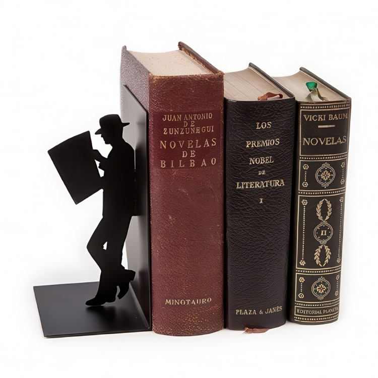 Bokstöd i metall, THE READER, 10 x 8 x H 17 cm, Svart i gruppen Förvaring / Kontorsmaterial hos SmartaSaker.se (40181)