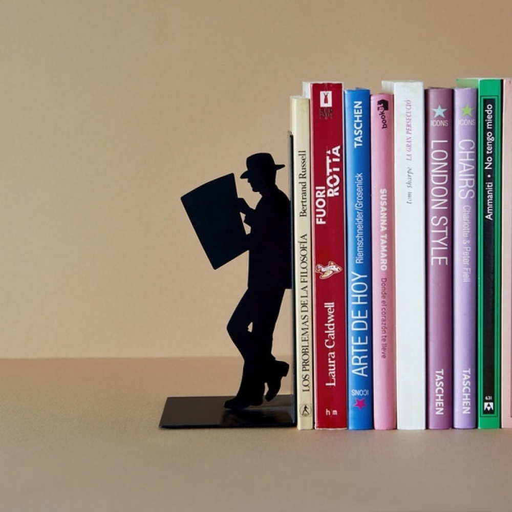Bokstöd i metall, THE READER, 10 x 8 x H 17 cm, Svart i gruppen Förvaring / Kontorsmaterial hos SmartaSaker.se (40181)