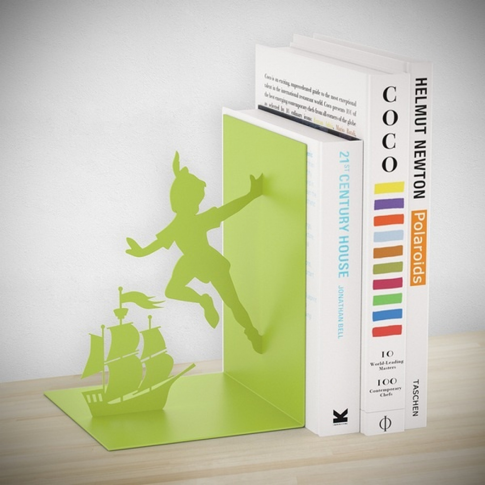 Bokstöd i metall, FLYING BOY, 11 x 10 x H 17 cm, Grön i gruppen Förvaring / Kontorsmaterial hos SmartaSaker.se (40197)