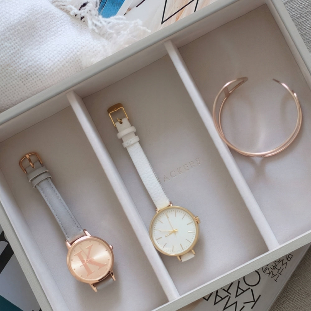 Bricka för klockor mm, 3 fack, Djup, CLASSIC STACKERS, 25 x 18 x H 6 cm, Pebble Grey i gruppen Förvaring / Sovrumsförvaring / Smyckesförvaring hos SmartaSaker.se (40241)