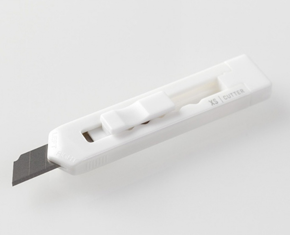 Brytkniv i miniformat, MIDORI CUTTER XS, vit i gruppen Förvaring / Kontorsmaterial hos SmartaSaker.se (40251)