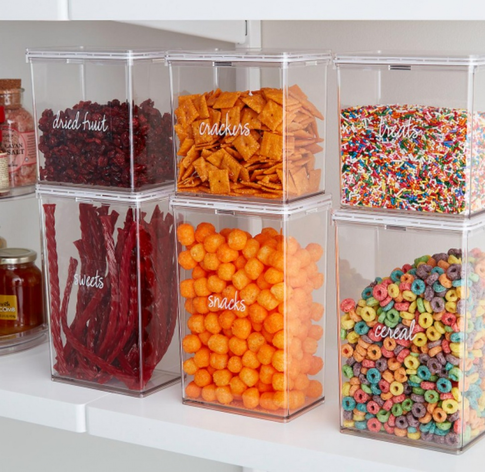 Burk för torrvaror, 1,4 L, THE HOME EDIT MEDIUM CANISTER, 10,2 x 15,2 x H 15,6 cm , Transparent i gruppen Förvaring / Köksförvaring / Förvaringslådor och burkar hos SmartaSaker.se (40296)