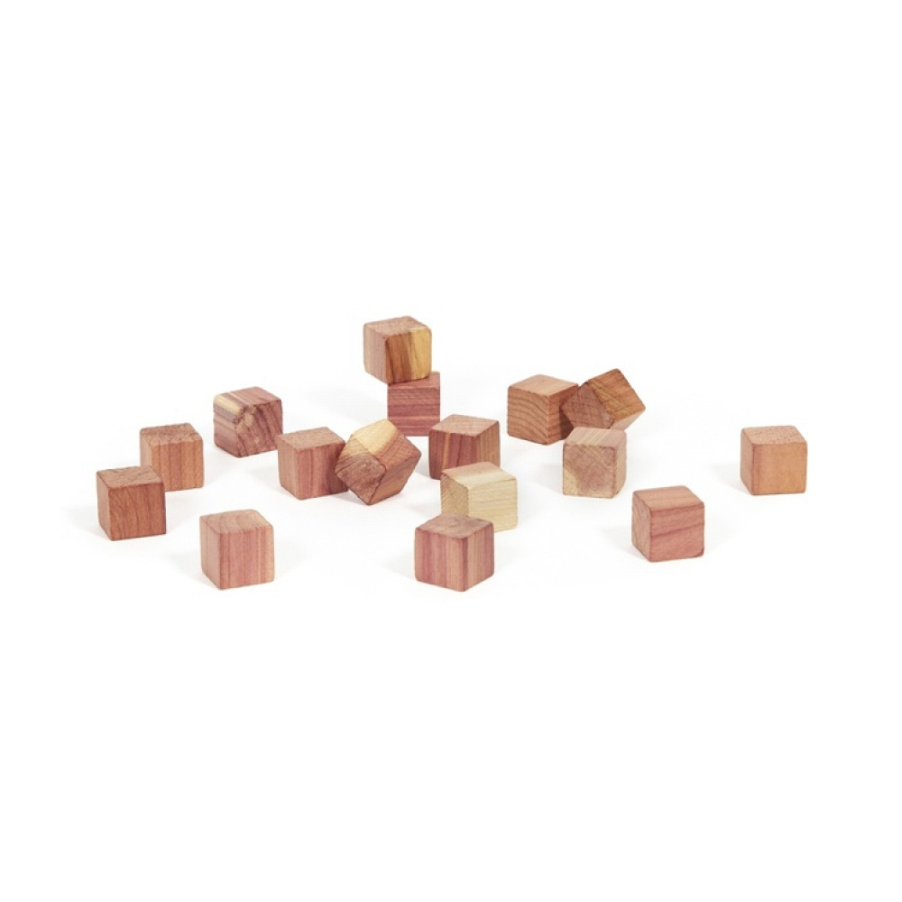 Cederträkuber, 16 st, RED CEDAR CUBES, 2 x 2 x 2 cm, Natur i gruppen Förvaring / Garderobsförvaring hos SmartaSaker.se (40362)