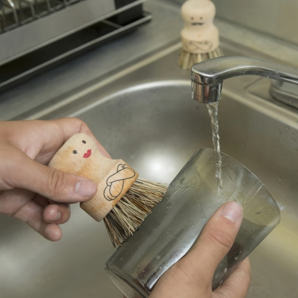 Diskborste i trä, MR SCRUBBER, Natur i gruppen Förvaring / Städförvaring och sopsortering / Städtrasor och borstar hos SmartaSaker.se (40381)