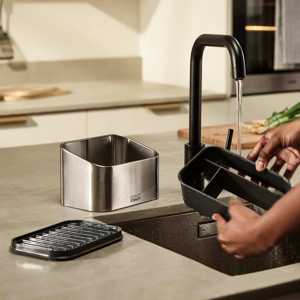 Diskbänksförvaring, SURFACE STAINLESS STEEL SINK CADDY, 17,5 x 12 x H 12 cm, Joseph Joseph, Silver i gruppen Förvaring / Köksförvaring / Diskställ och diskbänk hos SmartaSaker.se (40410)