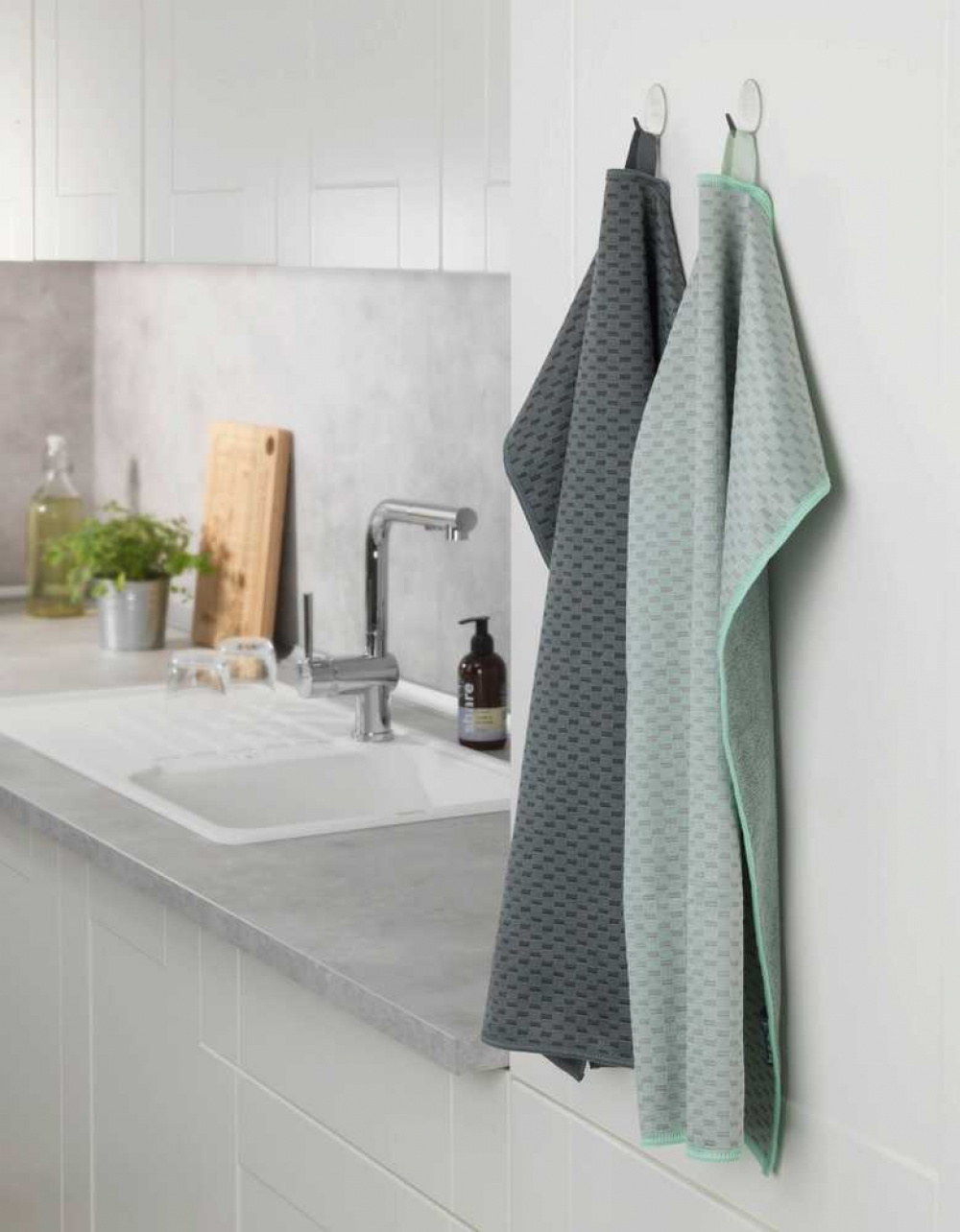 Diskhanddukar för Glas, 2 st, MIKO GLASS TOWELS, 40 x H 60 cm, Grå / Turkos i gruppen Förvaring / Städförvaring och sopsortering / Städtrasor och borstar hos SmartaSaker.se (40414)