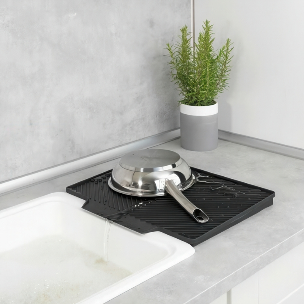 Diskställ med Avrinningsbricka, NELIA, 34 x 40 x H 25 cm, Svart i gruppen Förvaring / Köksförvaring / Diskställ och diskbänk hos SmartaSaker.se (40438)