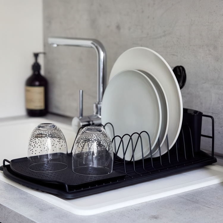 Diskställ med bestickkorg, Extra smal, BASIC, 47,5 x 26,5 x H11 cm, Svart i gruppen Förvaring / Köksförvaring / Diskställ och diskbänk hos SmartaSaker.se (40440)