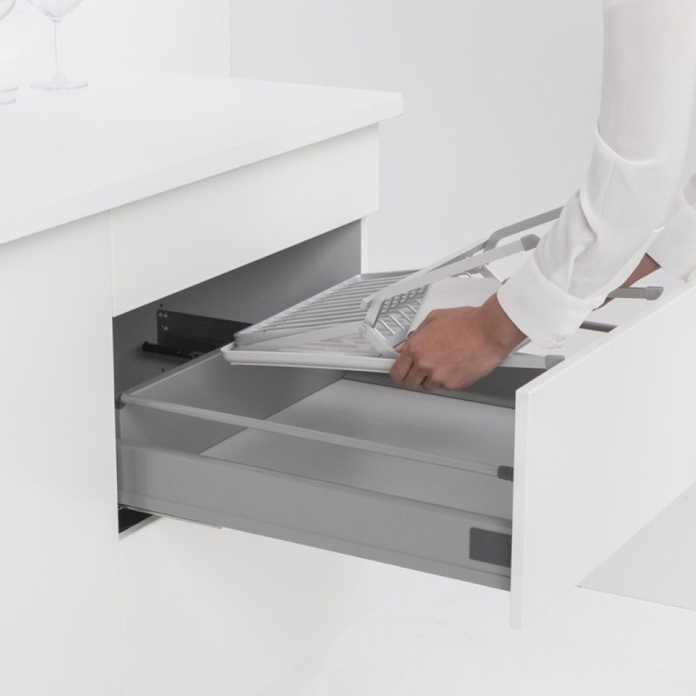 Diskställ, BRABANTIA COMPACT FOLDABLE DISH RACK, 33 x 37 x H 31,5 cm, Ljusgrå i gruppen Förvaring / Köksförvaring / Diskställ och diskbänk hos SmartaSaker.se (40456)