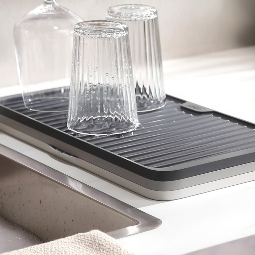 Diskunderlägg, Utdragbart, TIER DRAINING BOARD, Joseph Joseph, Grå i gruppen Förvaring / Köksförvaring / Diskställ och diskbänk hos SmartaSaker.se (40468)