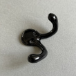 Dubbelkrok i metall, EXMEZ, 6,5 cm, Svart Dubbelkrok i metall, EXMEZ, 6,5 cm, Svart