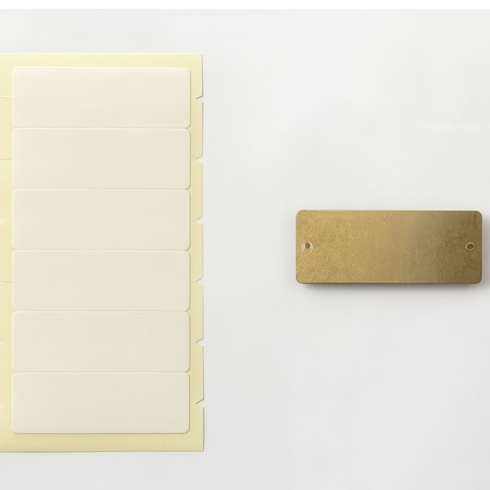 Etiketthållare, 6 st, TRC BRASS LABEL PLATES, 4,4 x H 1,8 cm, Mässing i gruppen Förvaring / Magneter och självhäftande / Skyltar och etiketter hos SmartaSaker.se (40559)