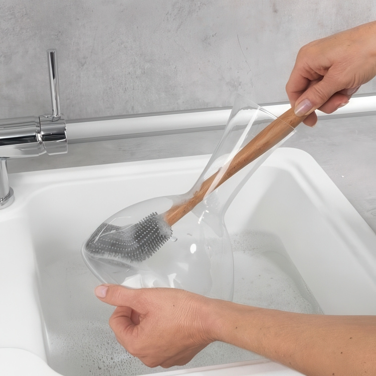 Flaskborste med böjbar silikonspets, FLEXKOPF, Ø 4,5 x H 30 cm, Grå / natur i gruppen Förvaring / Köksförvaring / Diskställ och diskbänk hos SmartaSaker.se (40600)