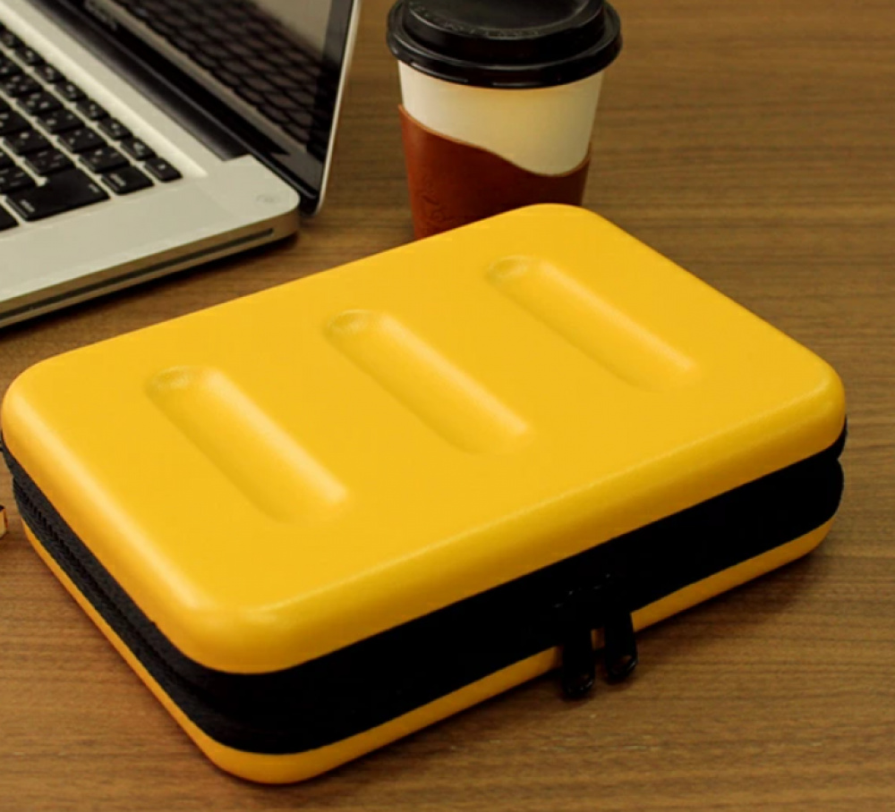 Fodral för sladdar mm, LARGE HARD SHELL CASE, 21,4 x 6 x H 15 cm, Nähe i gruppen Förvaring / Förvaring på resa / Packpåsar och packkuber hos SmartaSaker.se (40610)