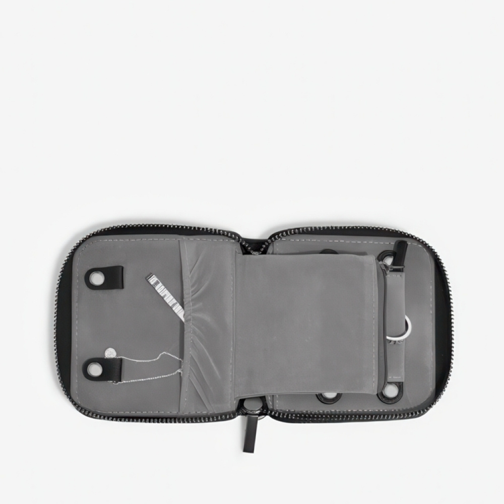 Fodral för smycken, STACKERS COMPACT JEWELLRY PURSE, 11 x 11 x 2,5 cm i gruppen Förvaring / Förvaring på resa / Smyckesförvaring för resa hos SmartaSaker.se (40612)