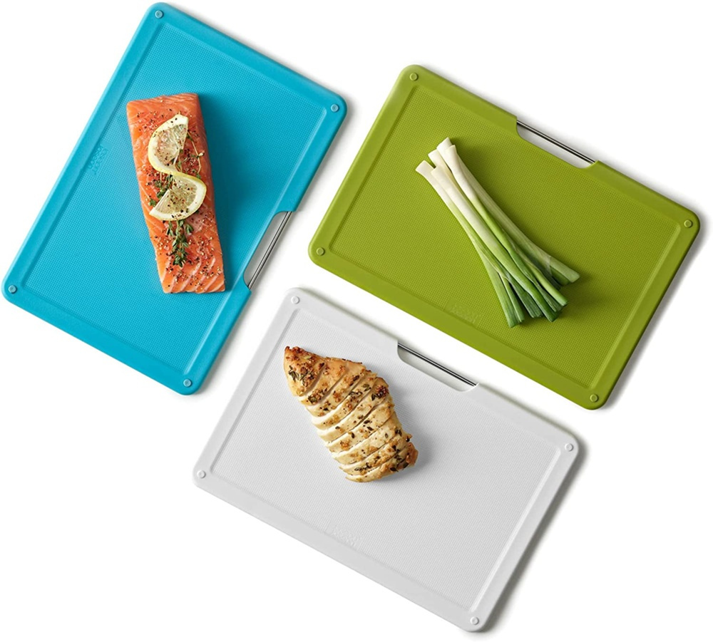 Förvaring av Skärbrädor under hylla, FOLIO SLIM SET, Joseph Joseph, Soft Gold /Mix i gruppen Förvaring / Köksförvaring / Organisera köksskåp / Under hyllan-förvaring hos SmartaSaker.se (40646)