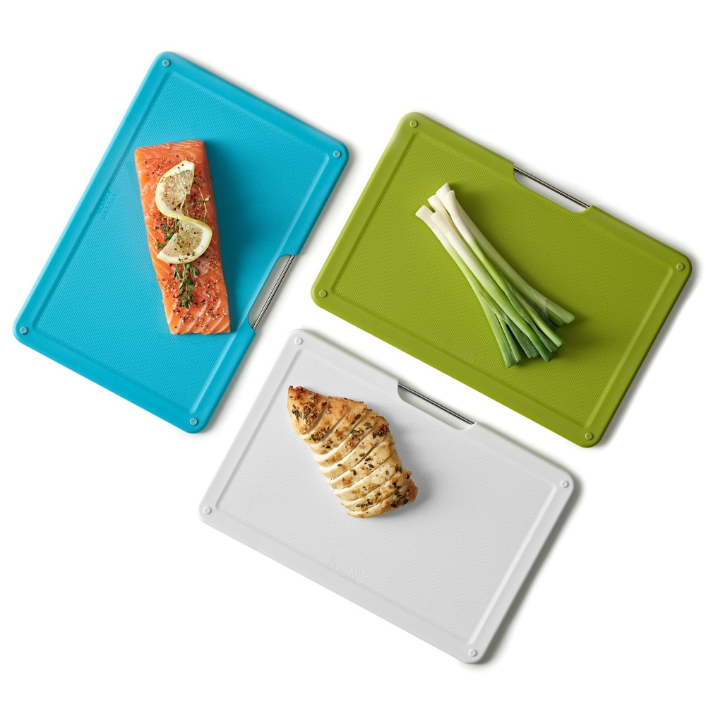 Förvaring av Skärbrädor under hylla, FOLIO SLIM SET, Joseph Joseph, Soft Gold /Mix i gruppen Förvaring / Köksförvaring / Organisera köksskåp / Under hyllan-förvaring hos SmartaSaker.se (40646)