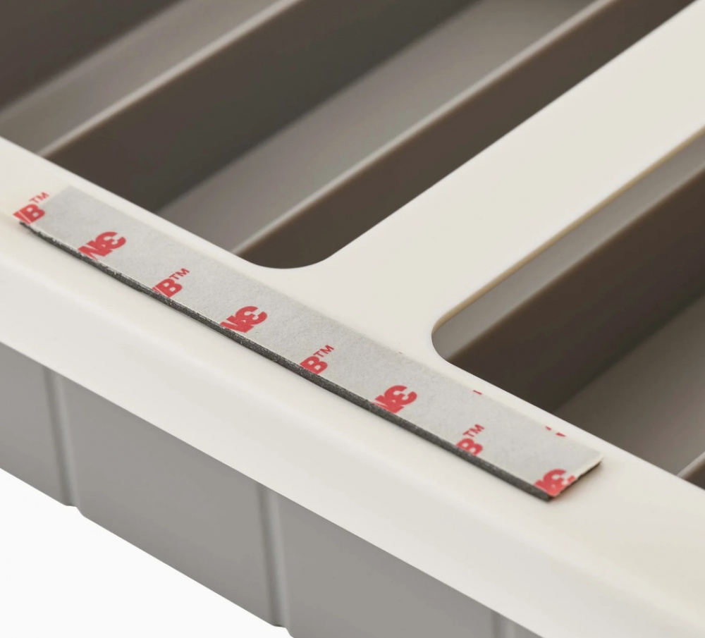 Förvaring av Kaffekapslar, Under Hylla, CUPBOARD STORE COFFEE POD DRAWER, Joseph Joseph, Grå i gruppen Förvaring / Köksförvaring / Organisera köksskåp / Under hyllan-förvaring hos SmartaSaker.se (40650)