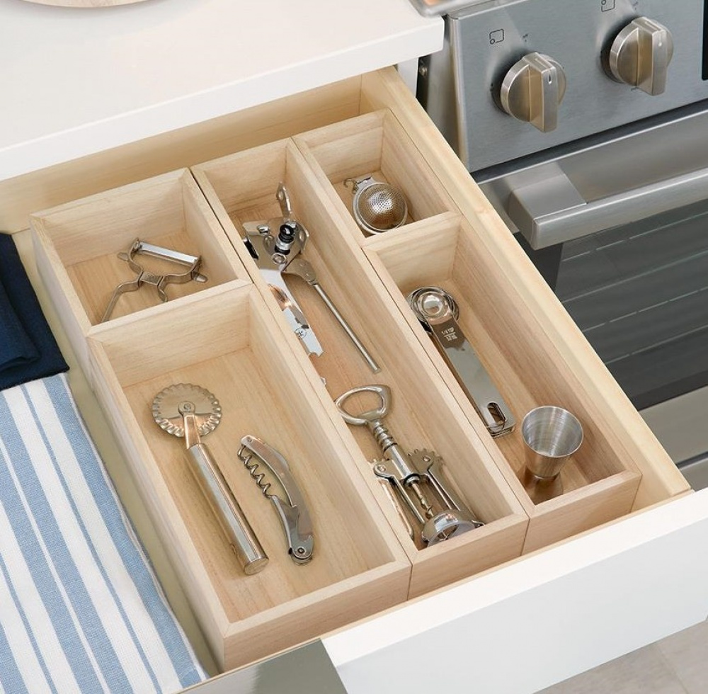 Förvaringsbricka, rektangulär, PAULOWNIA DRAWER ORGANISER, 12,7 x 25,4 x H 7 cm, Natur i gruppen Förvaring / Förvaringslådor hos SmartaSaker.se (40693)