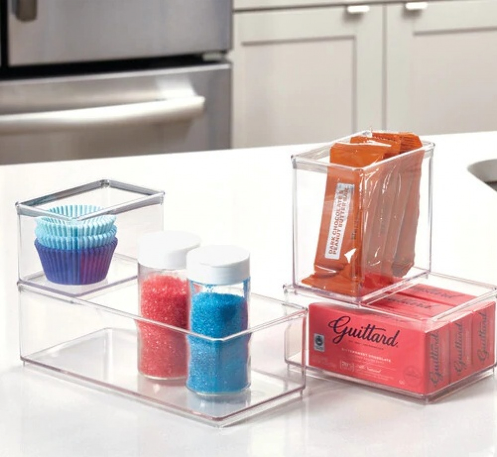 Förvaringsburk, THE HOME EDIT MEDIUM BIN ORGANIZER, 16,5 x 12,1 x H 8,3 cm, Transparent i gruppen Förvaring / Förvaringslådor / Småförvaring hos SmartaSaker.se (40720)