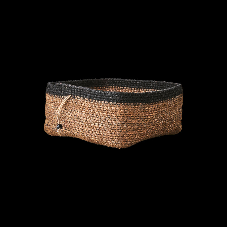 Förvaringskorg av sjögräs, MADIBA SQUARE BASKET MEDIUM, 18 x 18 x H8 cm, Natur / Svart i gruppen Förvaring / Förvaringslådor / Småförvaring / Korgar hos SmartaSaker.se (40737)