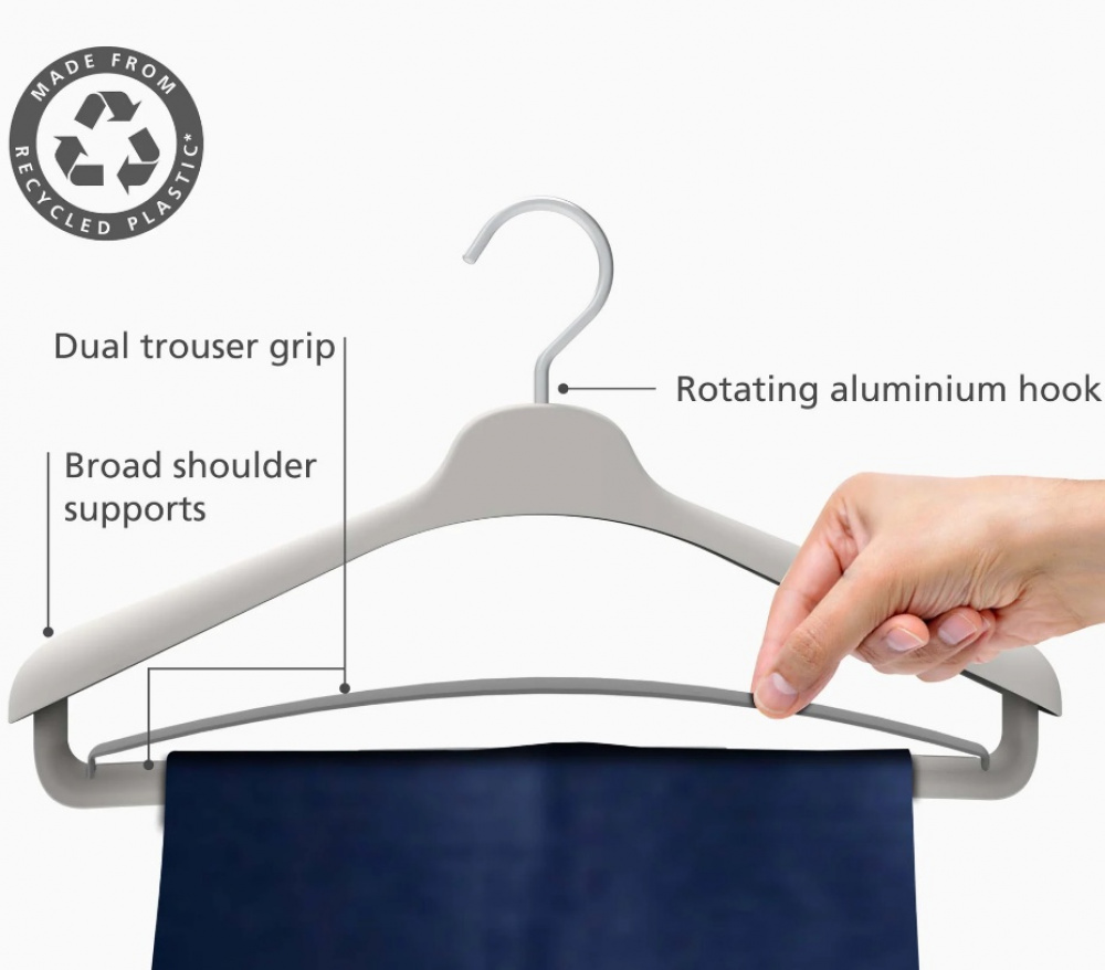 Galgar, 2 st, ORDERLY SUIT HANGERS, Joseph Joseph, 42 cm, Grå-Beige i gruppen Förvaring / Garderobsförvaring / Galgar och hängare hos SmartaSaker.se (40914)