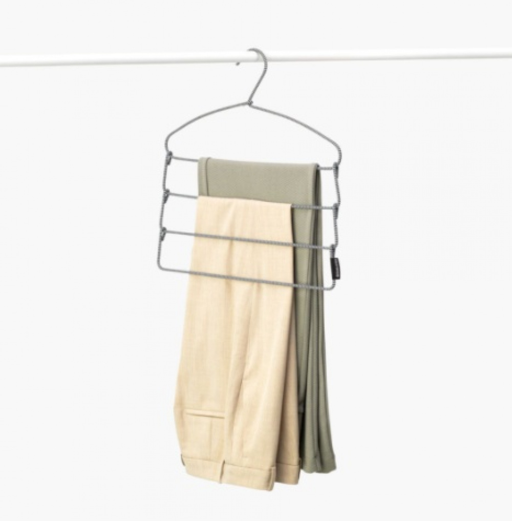 Galge för 4 par byxor, BRABANTIA SPACE-SAVER, 41,5 x H 42,5 cm , Svart / Vit i gruppen Förvaring / Garderobsförvaring / Galgar och hängare hos SmartaSaker.se (40926)