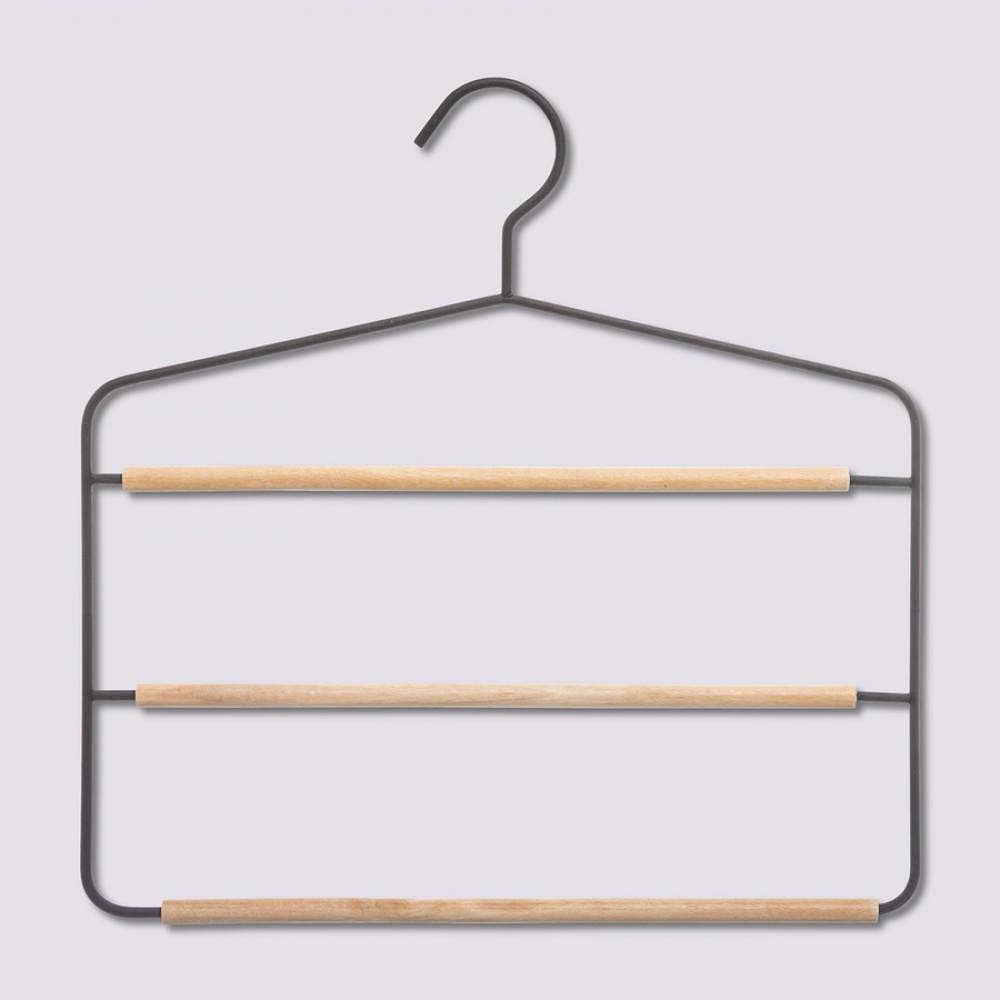 Galge för byxor, Metall och trä, STRONG 3-PANTS HANGER, 34 x H 36 cm, Svart / Natur i gruppen Förvaring / Garderobsförvaring / Galgar och hängare hos SmartaSaker.se (40932)
