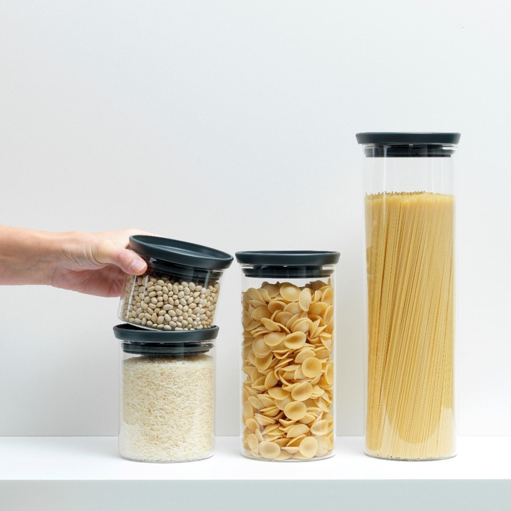 Glasburk 0,3L, STACKABLE SMALL JAR, Ø 10,4 x H 8,5 cm, Brabantia, Klar / Mörkgrå i gruppen Förvaring / Köksförvaring / Förvaringslådor och burkar / Brabantia hos SmartaSaker.se (41003)