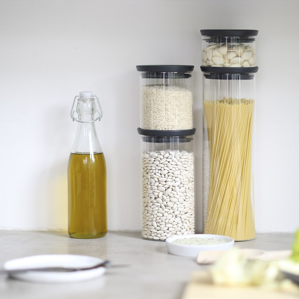 Glasburk 1,1L, STACKABLE LARGE JAR, Ø 10,4 x H 19 cm, Brabantia, Klar / Mörkgrå i gruppen Förvaring / Köksförvaring / Förvaringslådor och burkar hos SmartaSaker.se (41005)