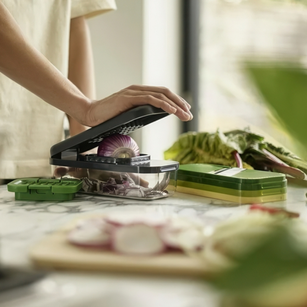 Hacka, riv, skiva och strimla, 4-IN-1 MULTI-PREP, Joseph Joseph, Grön / Gul i gruppen Förvaring / Köksförvaring hos SmartaSaker.se (41058)