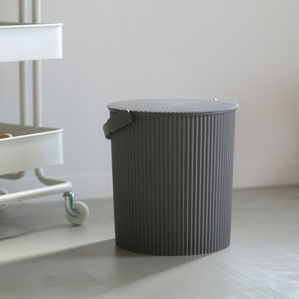 Hink / korg med lock, GREY LARGE OMNIOUTIL, 20L, Mörkgrå i gruppen Förvaring / Förråd- och garageförvaring / Korgar och hinkar hos SmartaSaker.se (41108)