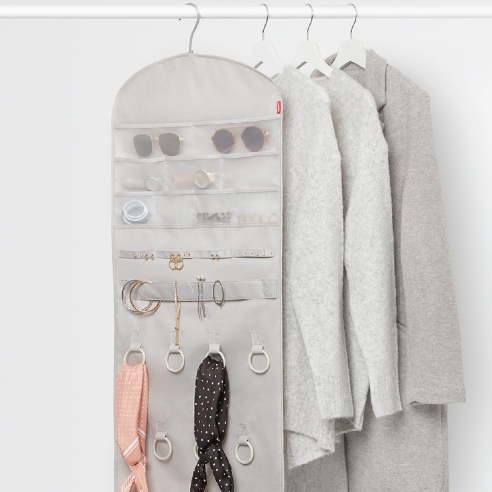 Hängande förvaring för smycken, PREMIUM ACCESSORY HANGER, 45 x H 90 cm, Ljusgrå i gruppen Förvaring / Sovrumsförvaring / Smyckesförvaring hos SmartaSaker.se (41259)