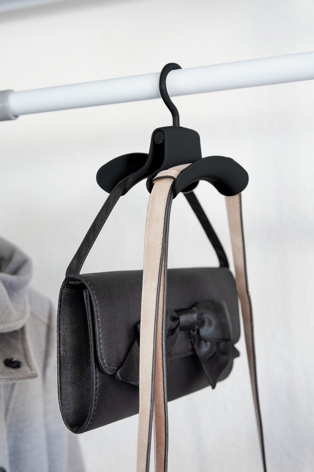 Hängande förvaring för väskor med galge, 3 st, HANDTASCHENHALTER, Svart i gruppen Förvaring / Garderobsförvaring / Väskförvaring hos SmartaSaker.se (41260)