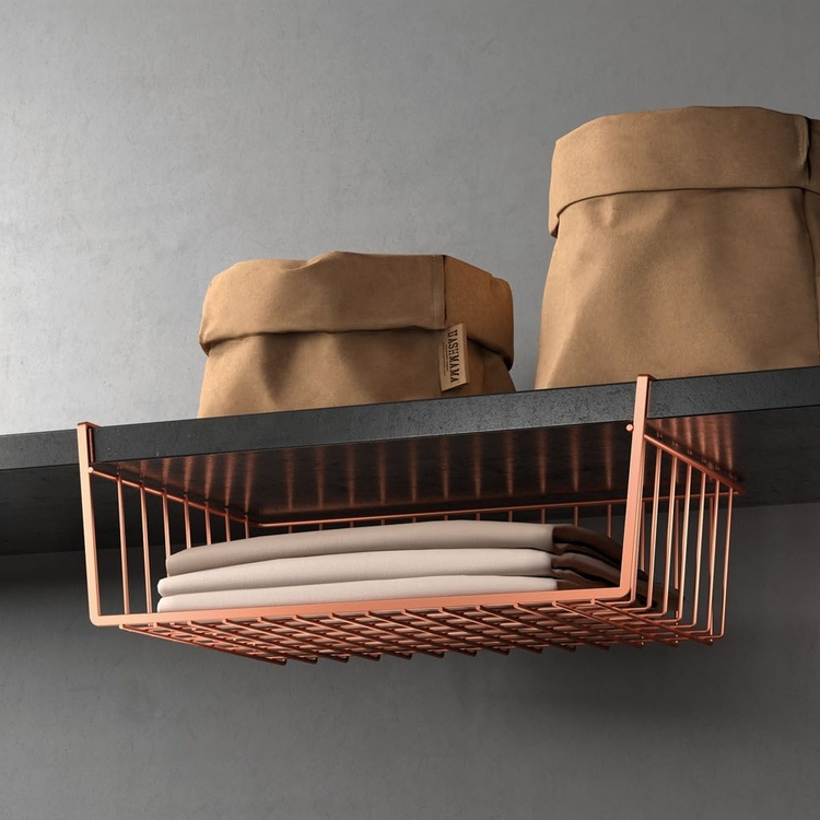 Hängande korg i metall, 40x26cm, Metaltex, Koppar i gruppen Förvaring / Köksförvaring / Organisera köksskåp / Under hyllan-förvaring hos SmartaSaker.se (41317-koppar)