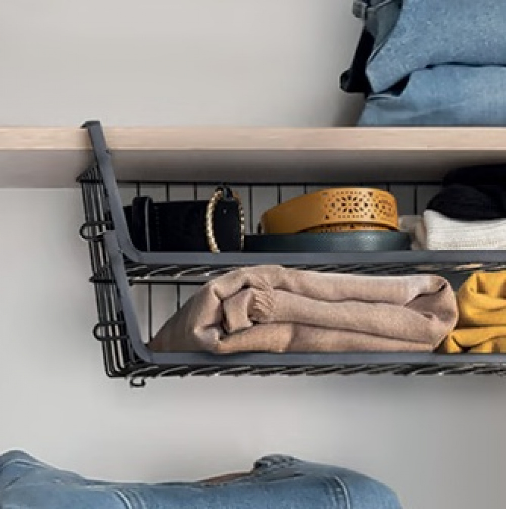 Hängkorg, Stapelbar, ÉTAGÈRE À SUSPENDRE, 31,5 x 31 x H 12 cm, Svart i gruppen Förvaring / Köksförvaring / Organisera köksskåp / Under hyllan-förvaring hos SmartaSaker.se (41322)