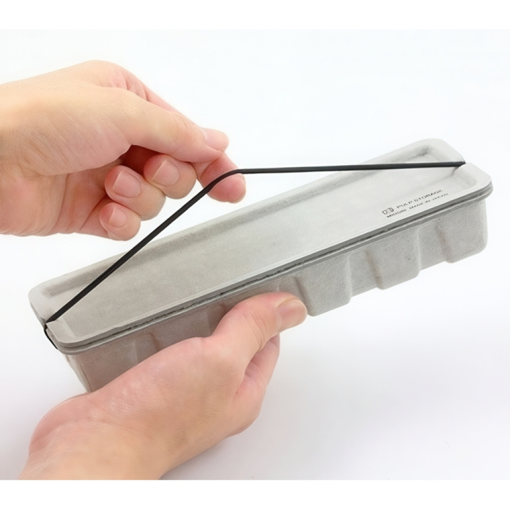 Japansk Ask av återvunnet papper, MIDORI PULP PEN STORAGE i gruppen Förvaring / Förvaringslådor / Småförvaring / Askar hos SmartaSaker.se (41333)