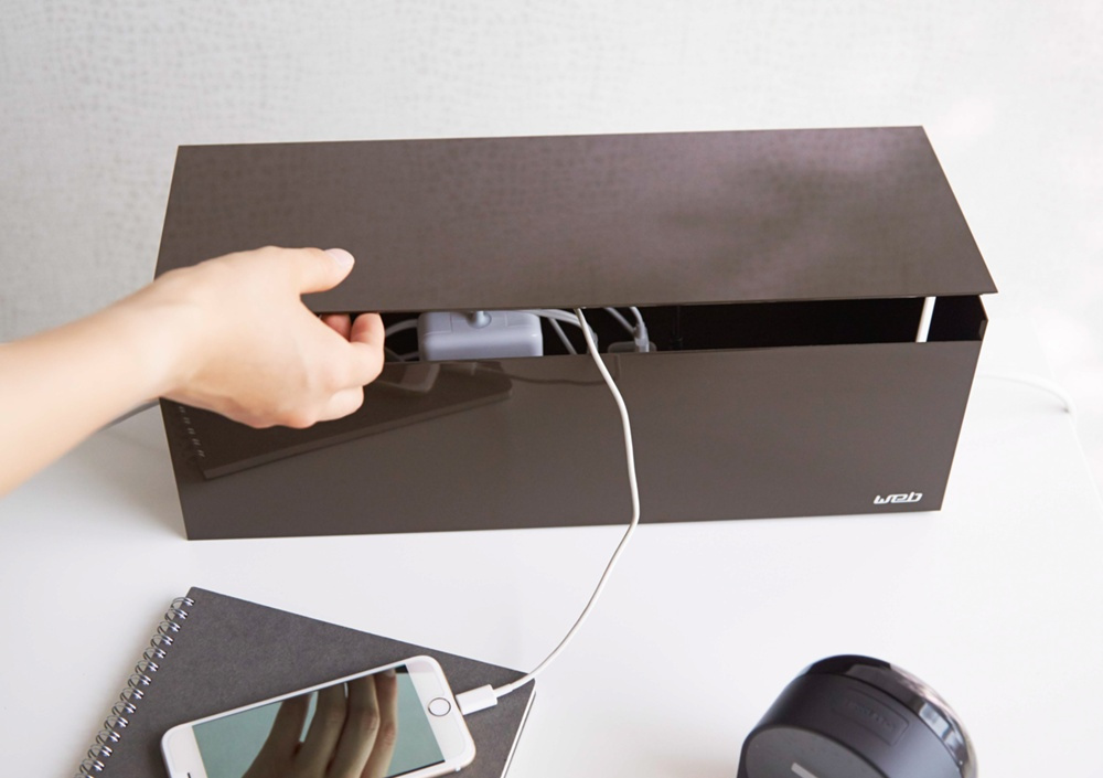 Kabelsamlare, WEB CABLE BOX, 40 x 15,5 x H 14,5 cm, Yamazaki, Mörkbrun i gruppen Förvaring / Förvaringslådor hos SmartaSaker.se (41342)