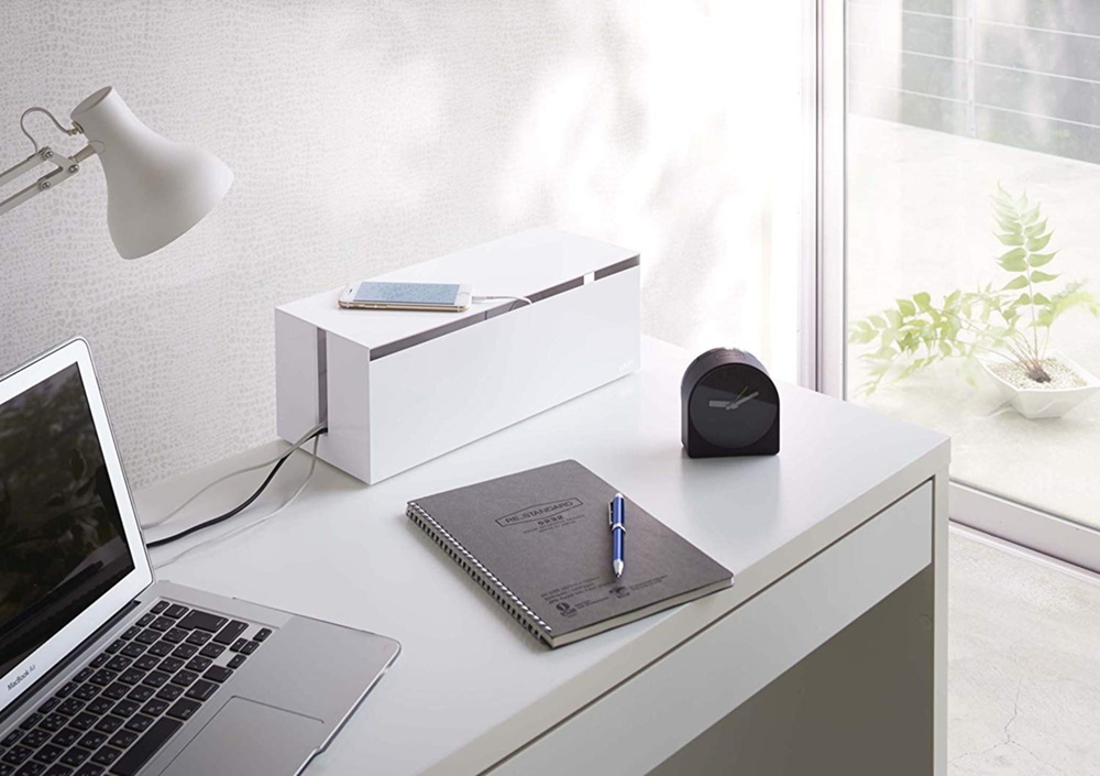 Kabelsamlare, WEB CABLE BOX, 40 x 15,5 x H 14,5 cm, Yamazaki, Vit i gruppen Förvaring / Förvaringslådor hos SmartaSaker.se (41343)