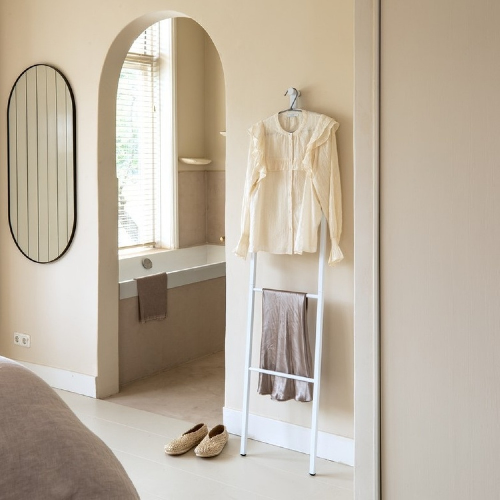 Klädställning att luta mot väggen, BRABANTIA LINN DRESSBOY, 38 x H 168 cm i gruppen Förvaring / Sovrumsförvaring / Klädställningar hos SmartaSaker.se (41376)