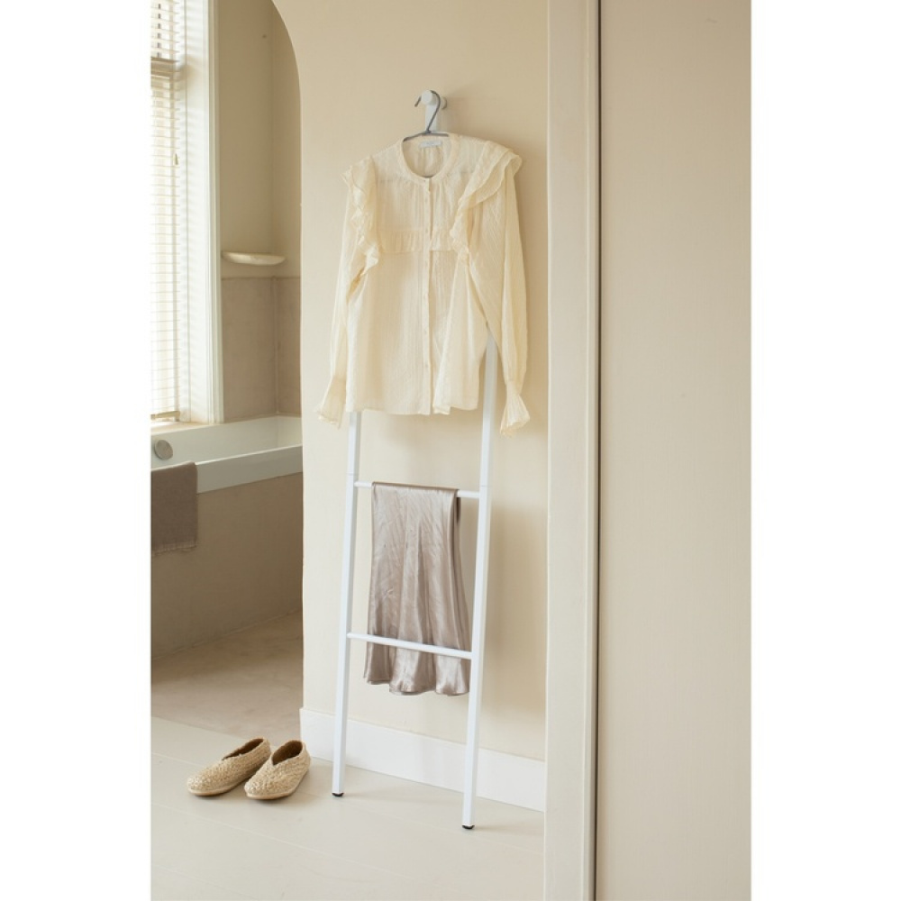 Klädställning att luta mot väggen, BRABANTIA LINN DRESSBOY, 38 x H 168 cm i gruppen Förvaring / Sovrumsförvaring / Klädställningar hos SmartaSaker.se (41376)